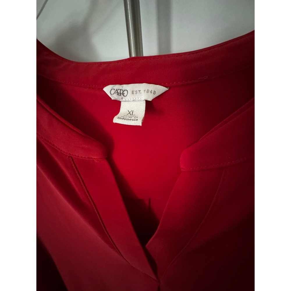 Cato Red Tunic Blouse XL Split V-Neck Roll Tab 3/4 Sleeve Silver Ring Detail Top - Picture 3 of 9